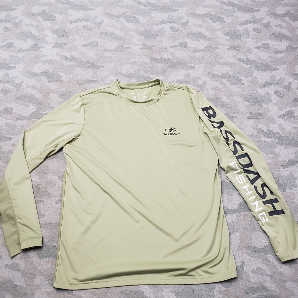 Bassdash Fishing Shirt Mens Small Green Long Sleeve Outdoors Hiking Trail
